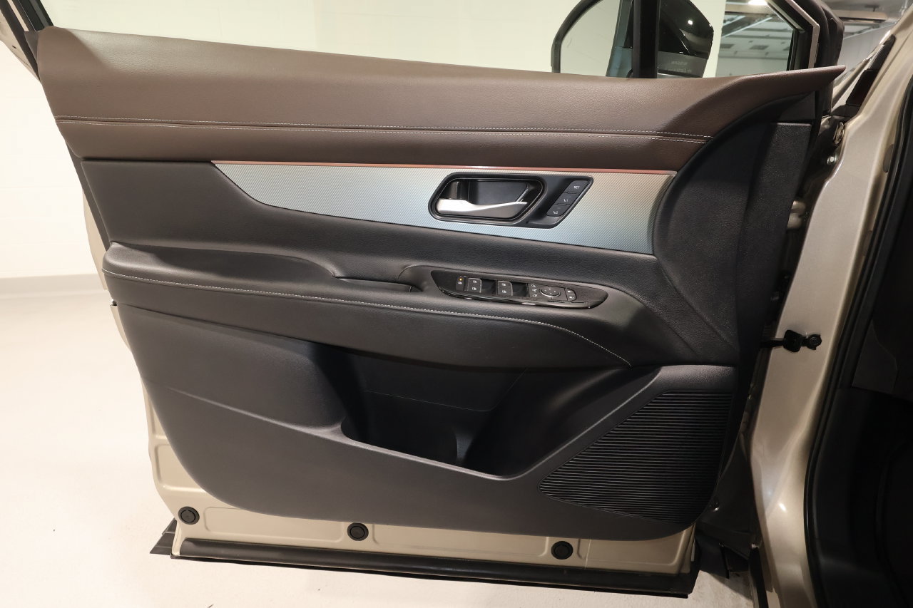 Used 2025 Nissan Murano Platinum w/ Cargo Package AWD/4WD image 22