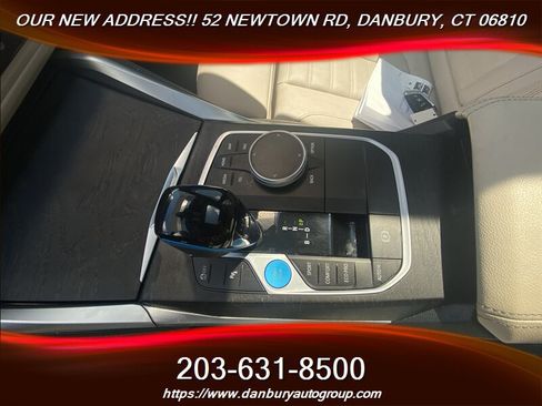 Used 2023 BMW i4 eDrive40 w/ M Sport Package RWD image 17