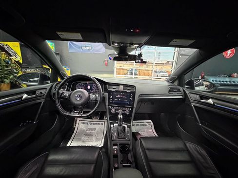 Used 2019 Volkswagen Golf R 4-Door AWD/4WD image 32