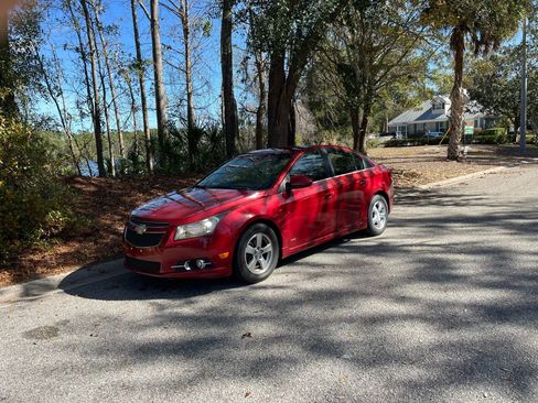 Used 2011 Chevrolet Cruze LT w/ RS Package image 4