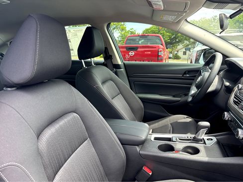New 2026 Nissan Altima 2.5 SV w/ SV Special Edition Package FWD image 10