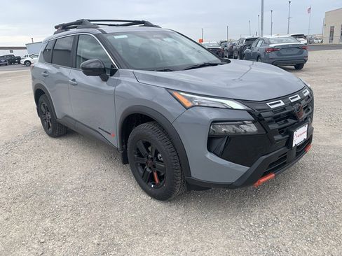 New 2026 Nissan Rogue SV image 3