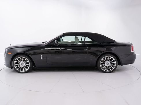 Certified 2018 Rolls-Royce Dawn RWD image 11