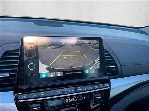 Used 2025 Honda Odyssey Touring image 22
