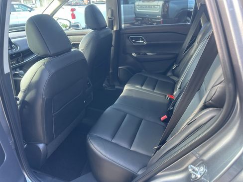 Used 2021 Nissan Rogue SL AWD/4WD image 18