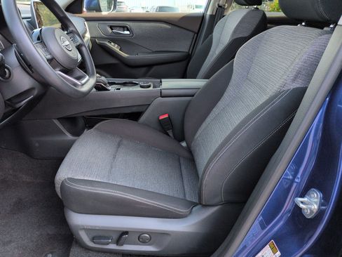 Used 2023 Nissan Rogue SV AWD/4WD image 15