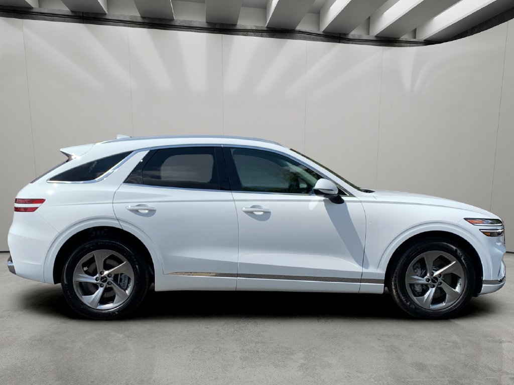 Certified 2026 Genesis GV70 2.5T AWD/4WD image 6