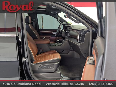 Used 2025 GMC Sierra 1500 Denali Ultimate AWD/4WD image 8
