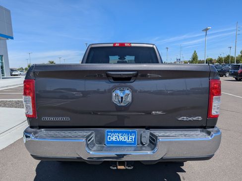 Used 2020 RAM 2500 Big Horn w/ Level 1 Equipment Group AWD/4WD image 32