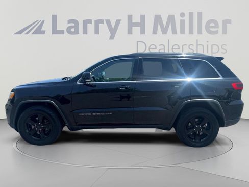 Used 2018 Jeep Grand Cherokee Limited AWD/4WD image 2