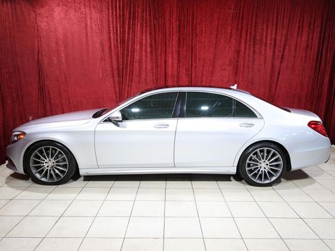 Used 2015 Mercedes-Benz S 550 Sedan image 4