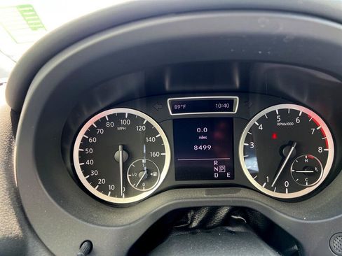 Used 2018 INFINITI QX30 Premium w/ Cargo Package image 13