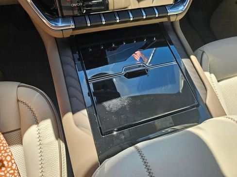 New 2026 GMC Yukon XL Denali w/ Denali Reserve Package AWD/4WD image 30