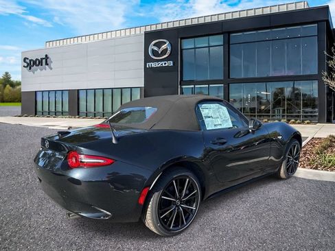 New 2026 MAZDA MX-5 Miata Grand Touring RWD image 3