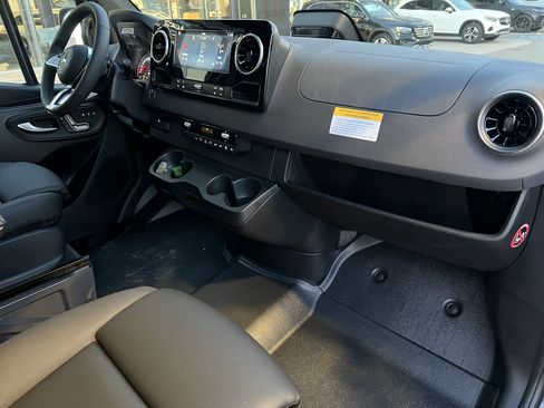 New 2026 Mercedes-Benz Sprinter 2500 image 27