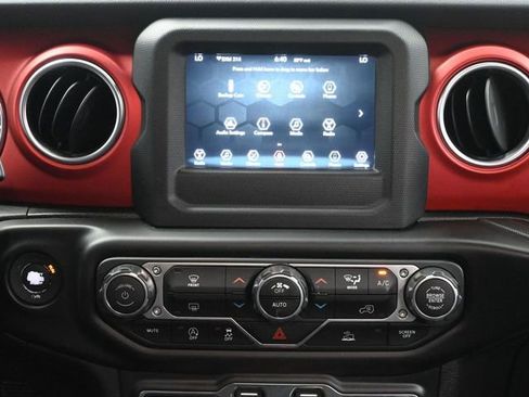 Used 2021 Jeep Wrangler Unlimited Rubicon image 17