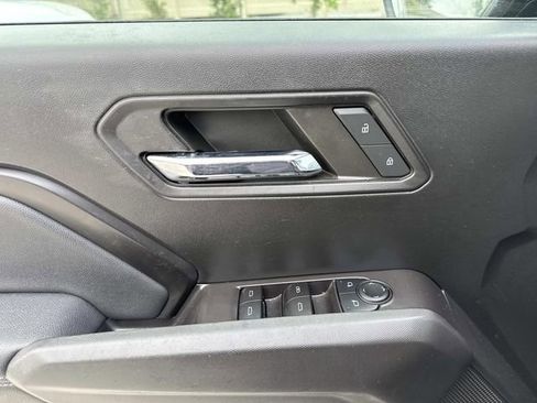 Used 2024 Chevrolet Colorado LT AWD/4WD image 20