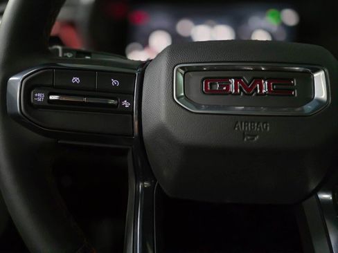 Used 2024 GMC Canyon AT4X w/ AT4X AEV Edition image 21