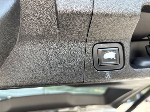 Used 2019 GMC Acadia SLT FWD image 30