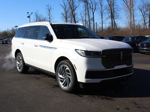 New 2026 Lincoln Navigator Reserve AWD/4WD image 1