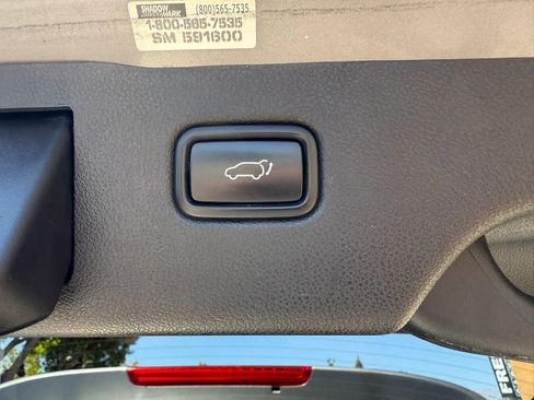 Used 2017 Kia Sorento SX FWD image 25