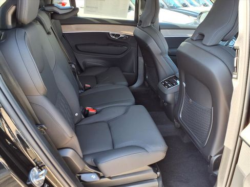 New 2026 Volvo XC90 B5 Core w/ Protection Package Premier image 10