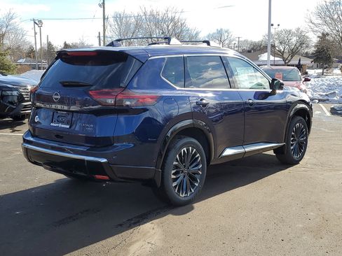 New 2026 Nissan Rogue Platinum image 3