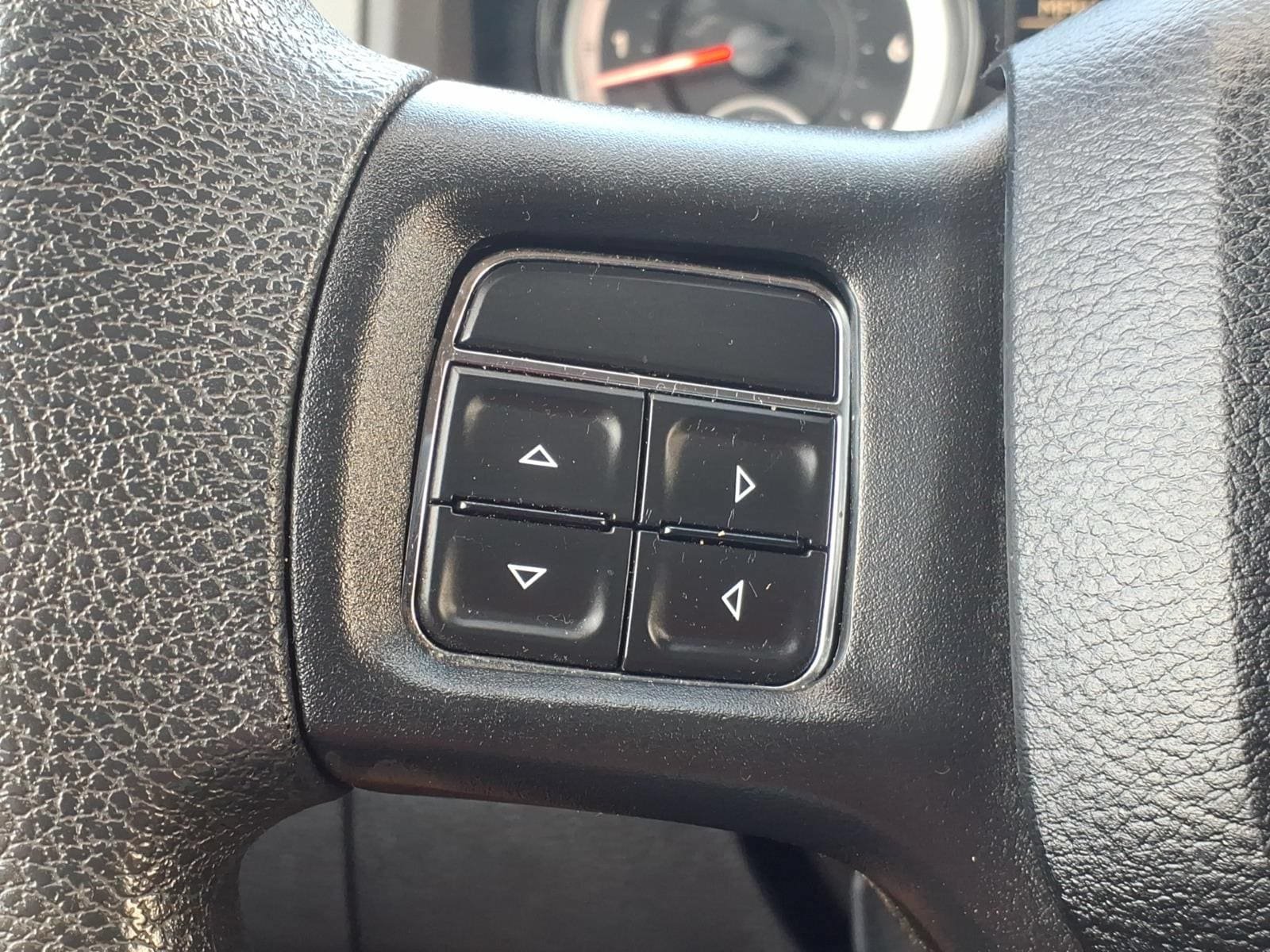 Used 2018 RAM 1500 Express AWD/4WD image 19