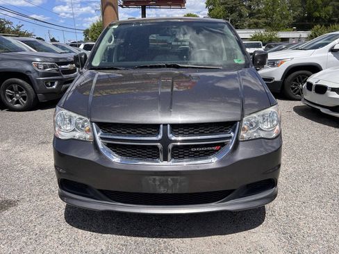 Used 2015 Dodge Grand Caravan SXT w/ UConnect Hands-Free Group FWD image 3