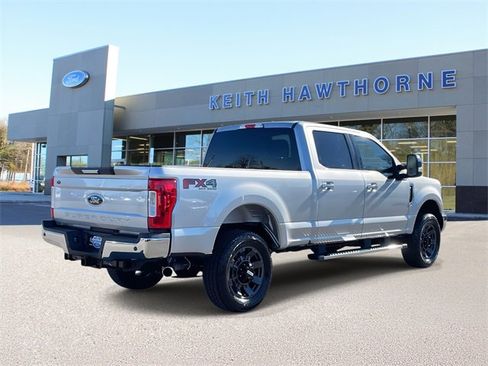 Used 2019 Ford F250 XLT w/ XLT Premium Package image 6