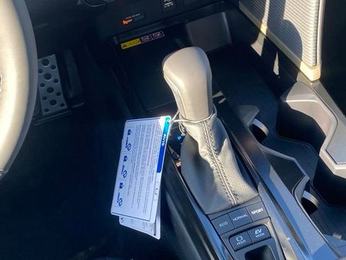 New 2026 Toyota Camry Hybrid AWD/4WD image 16