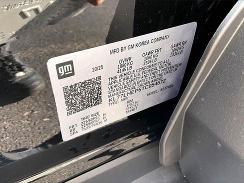 New 2026 Chevrolet Trax LT w/ Driver Confidence Package image 9