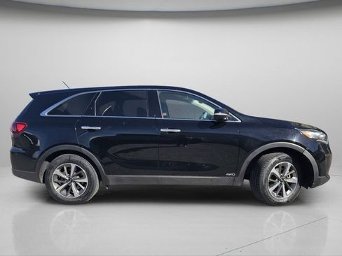 Used 2020 Kia Sorento AWD V6 image 23