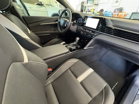 Used 2025 Toyota Camry SE w/ Convenience Package FWD image 32