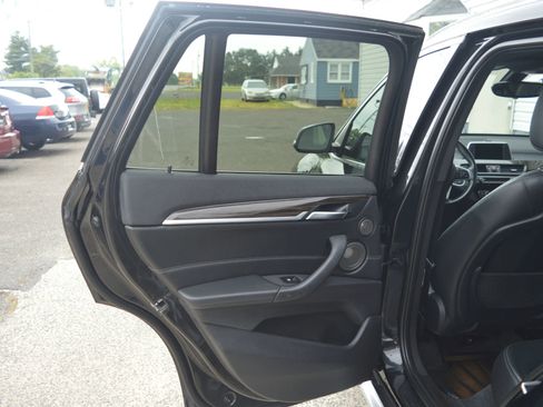 Used 2017 BMW X1 xDrive28i AWD/4WD image 23