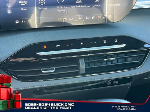 New 2025 Buick Enclave Sport Touring w/ Super Cruise Package image 29