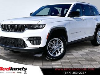 New 2026 Jeep Grand Cherokee Laredo video 1