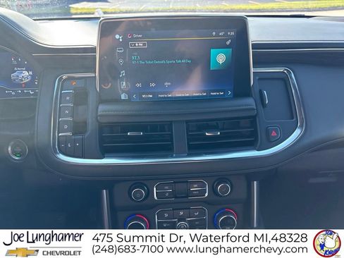 Used 2024 Chevrolet Tahoe Z71 w/ Luxury Package AWD/4WD image 15