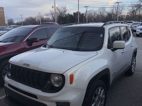 Used 2019 Jeep Renegade Latitude image 4