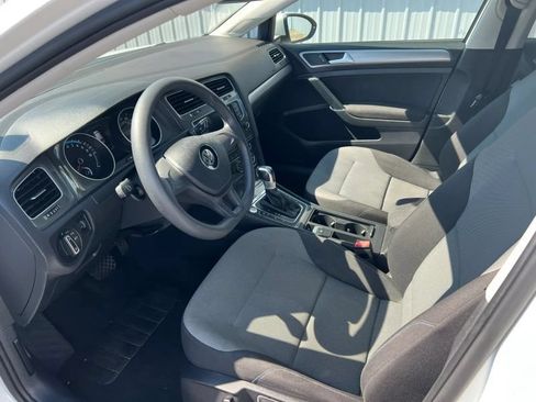 Used 2016 Volkswagen e-Golf SE w/ DC Fast Charging Package FWD image 18
