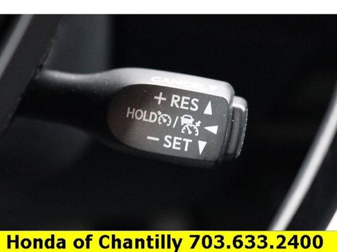 Used 2021 Toyota C-HR XLE image 12