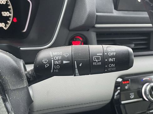 Used 2023 Honda Pilot EX-L image 12