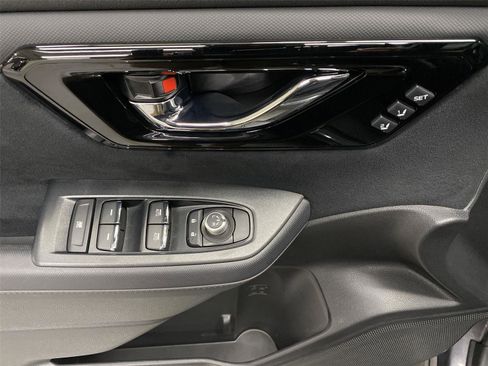 Used 2025 Subaru Forester Touring image 19