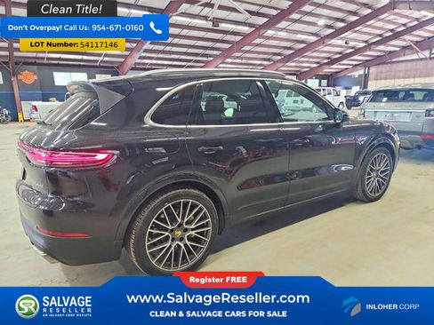 Used 2019 Porsche Cayenne E-Hybrid AWD/4WD image 4