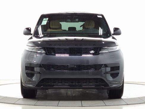 Certified 2026 Land Rover Range Rover Sport Dynamic SE AWD/4WD image 9