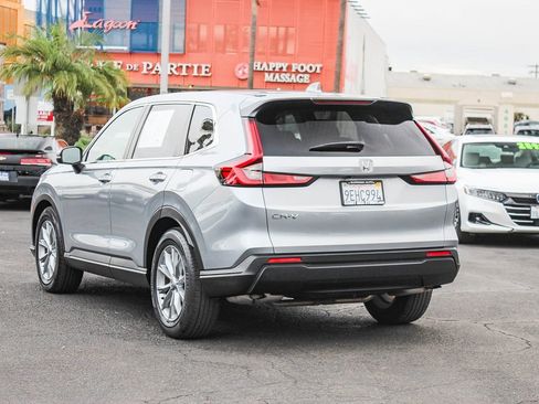 Used 2023 Honda CR-V EX image 8