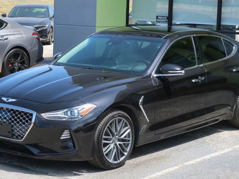 Used 2019 Genesis G70 2.0T Advanced w/ Prestige Package AWD/4WD image 5