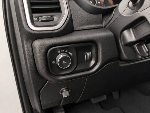 Used 2021 RAM 2500 Big Horn AWD/4WD image 22