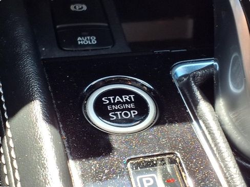Used 2023 Nissan Kicks SR FWD image 10