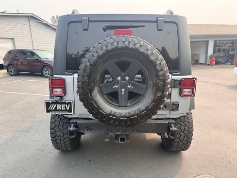 Used 2017 Jeep Wrangler Unlimited Sport AWD/4WD image 4